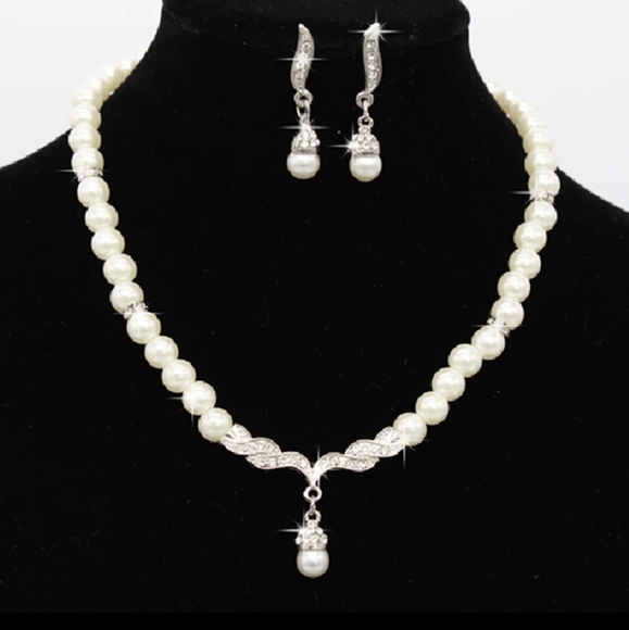 Set of earrings & necklace angel faux of pearls - Picture 2 of 3